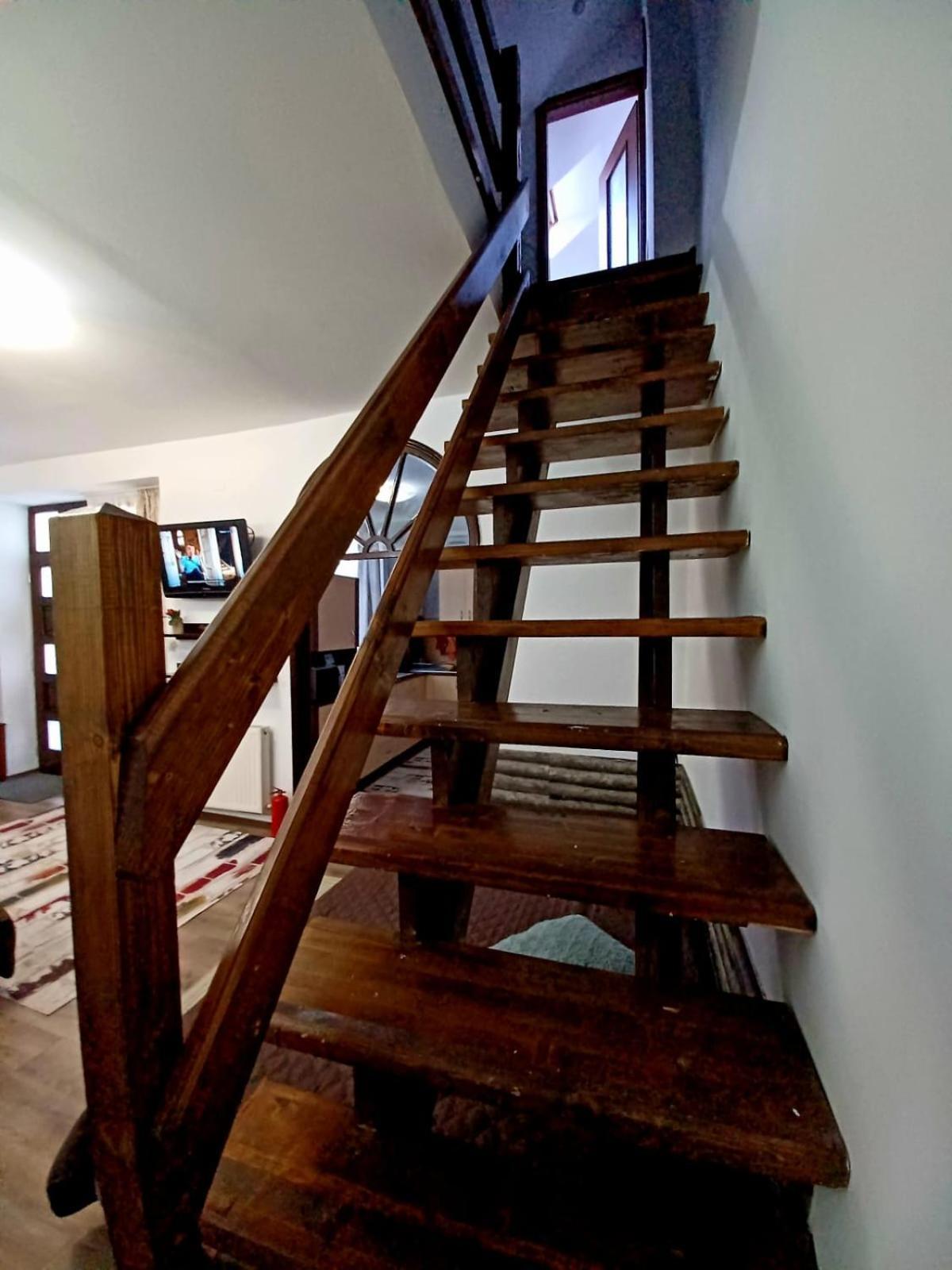 Lovely Central Apartment Braşov Extérieur photo
